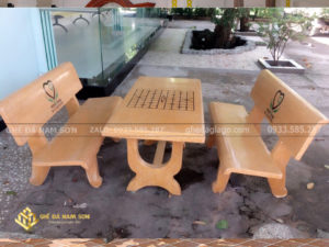 Nam Sơn bán bàn ghế đá màu vàng