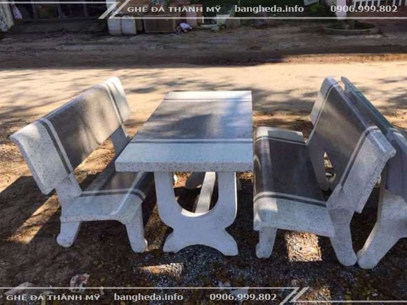 bàn ghế đá granito trắng vàng