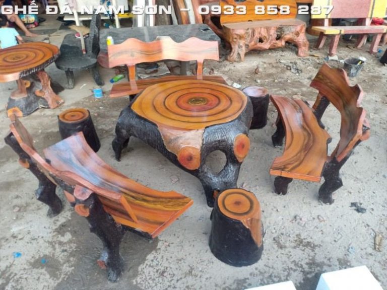 bàn ghế xi măng sơn vân gõ gỉa gốc cây